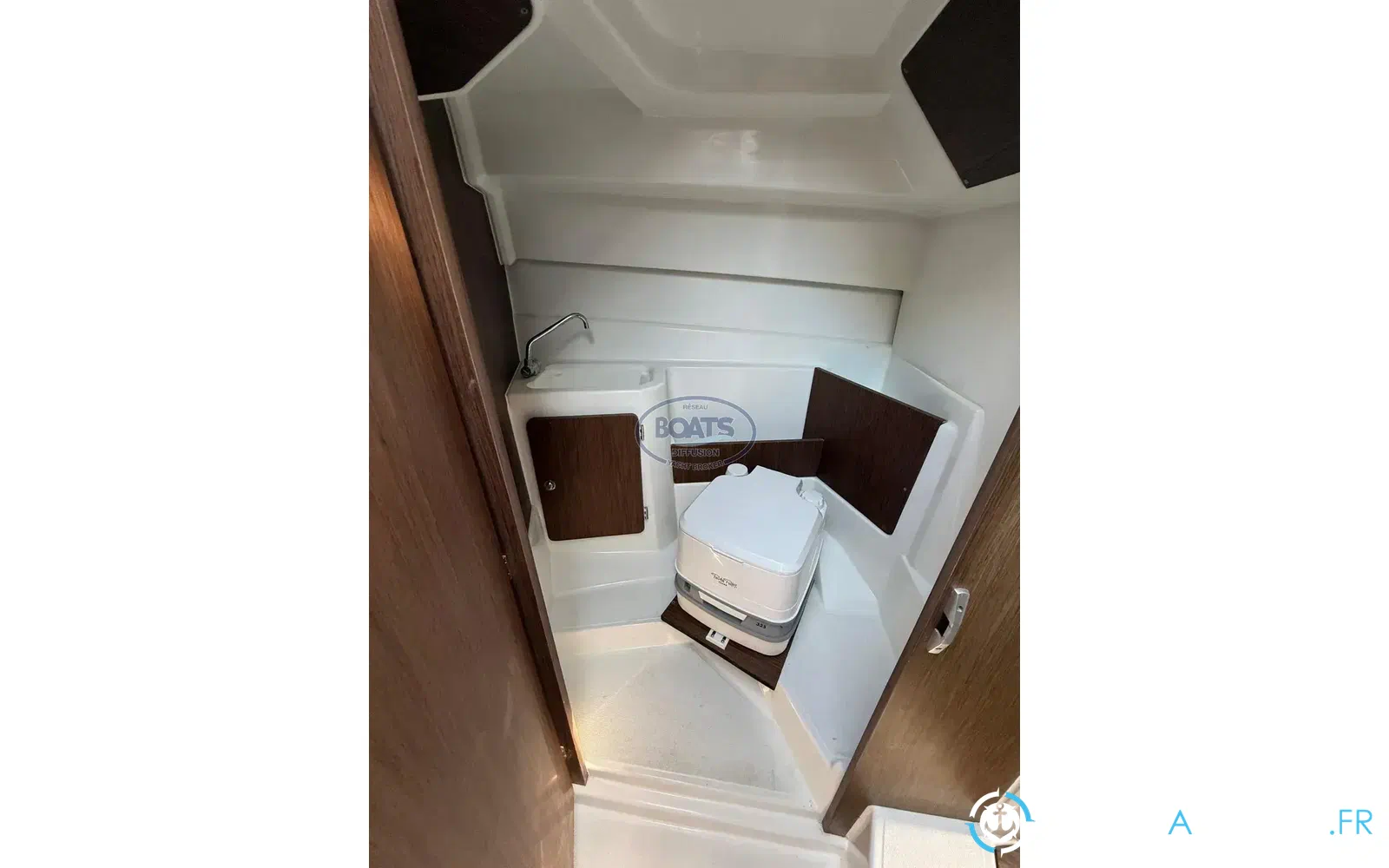 slider 9 Beneteau Antares 7