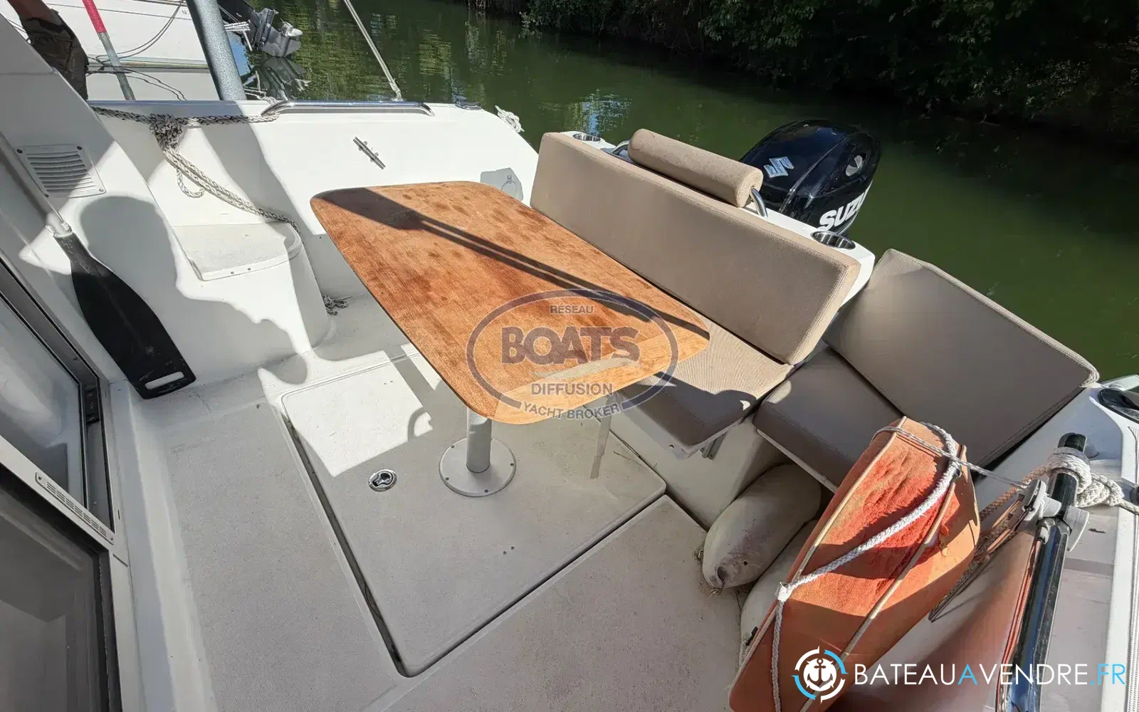slider 11 Beneteau Antares 7