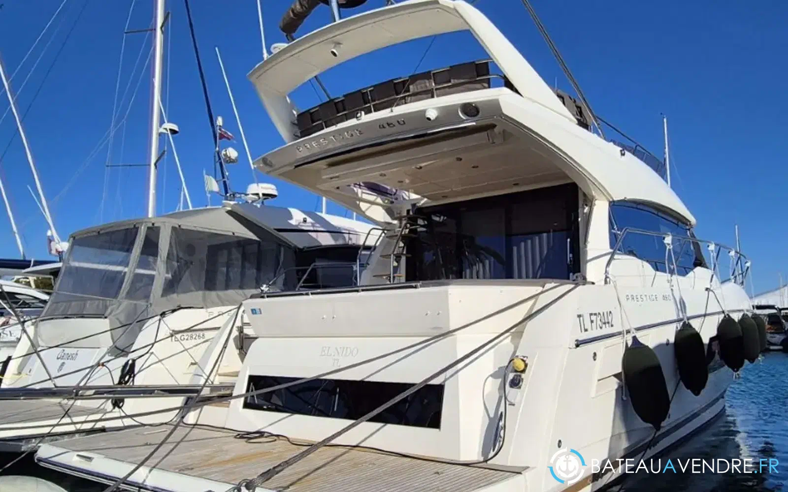 slider 0 Prestige Yachts 460 Fly