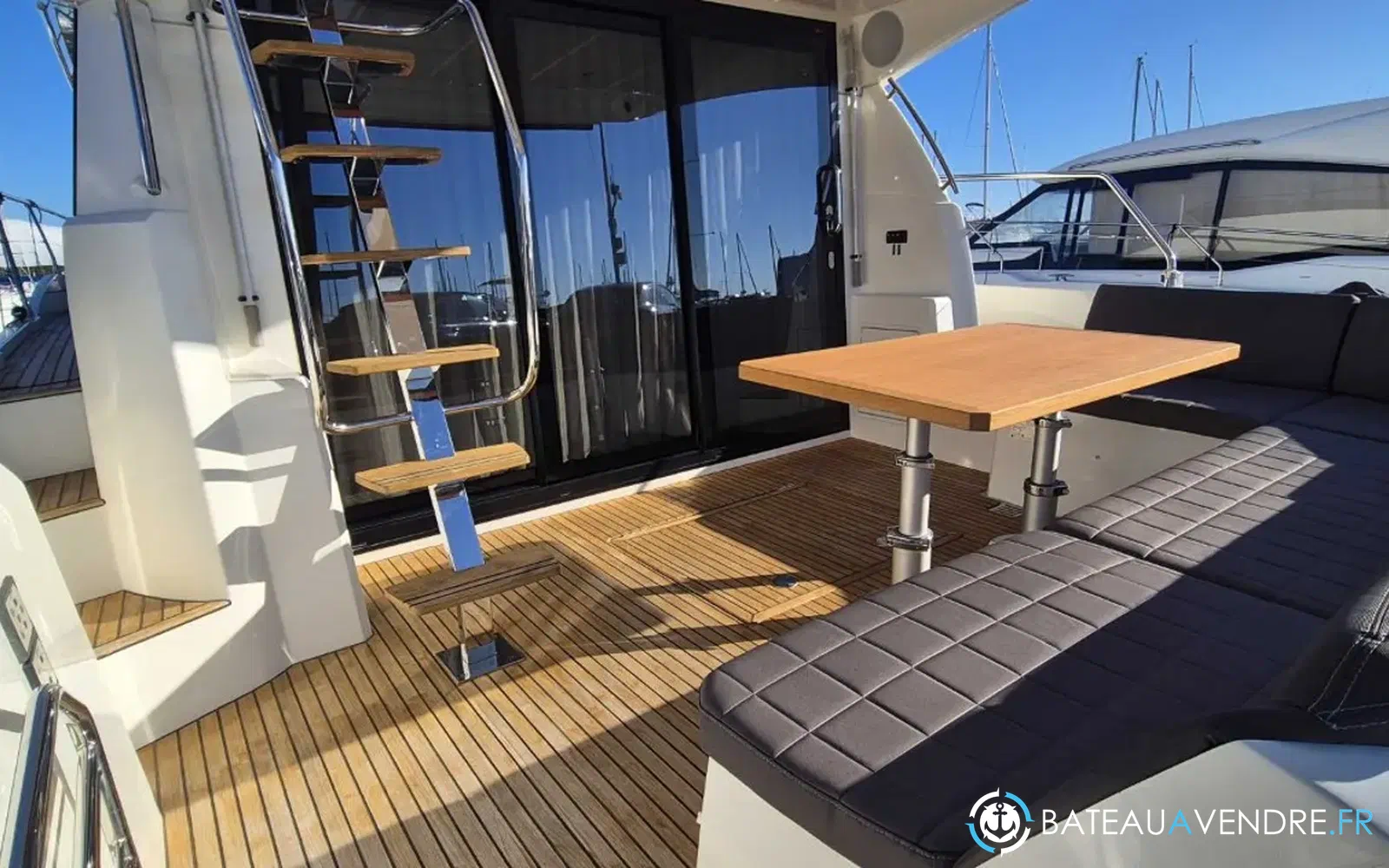 slider 15 Prestige Yachts 460 Fly