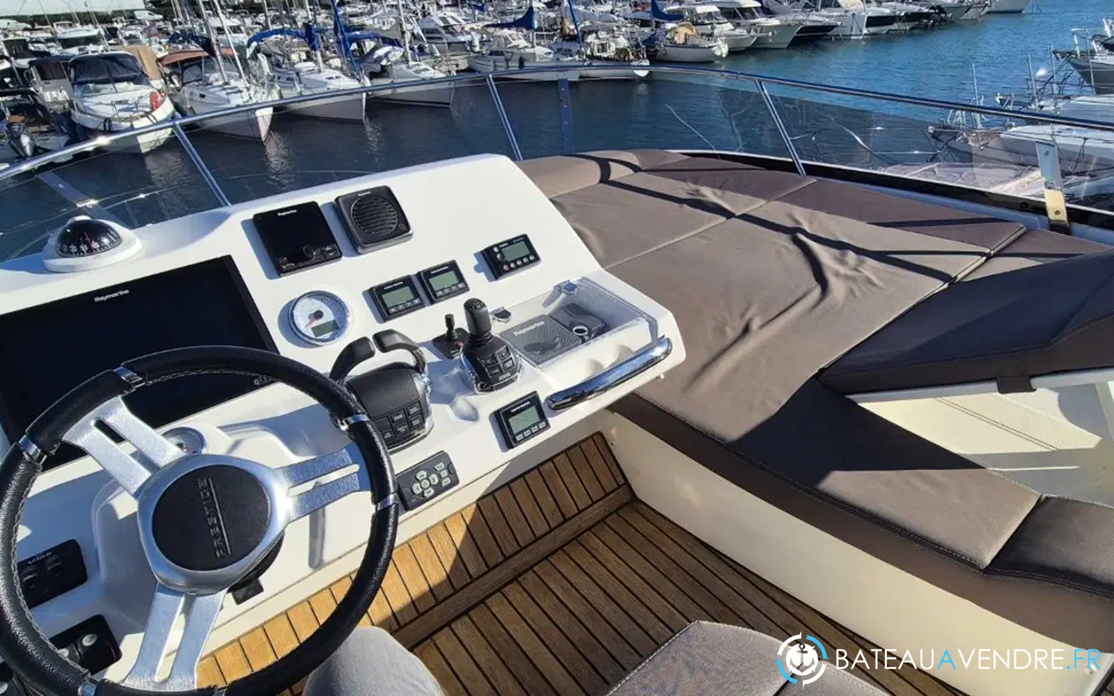 slider 16 Prestige Yachts 460 Fly