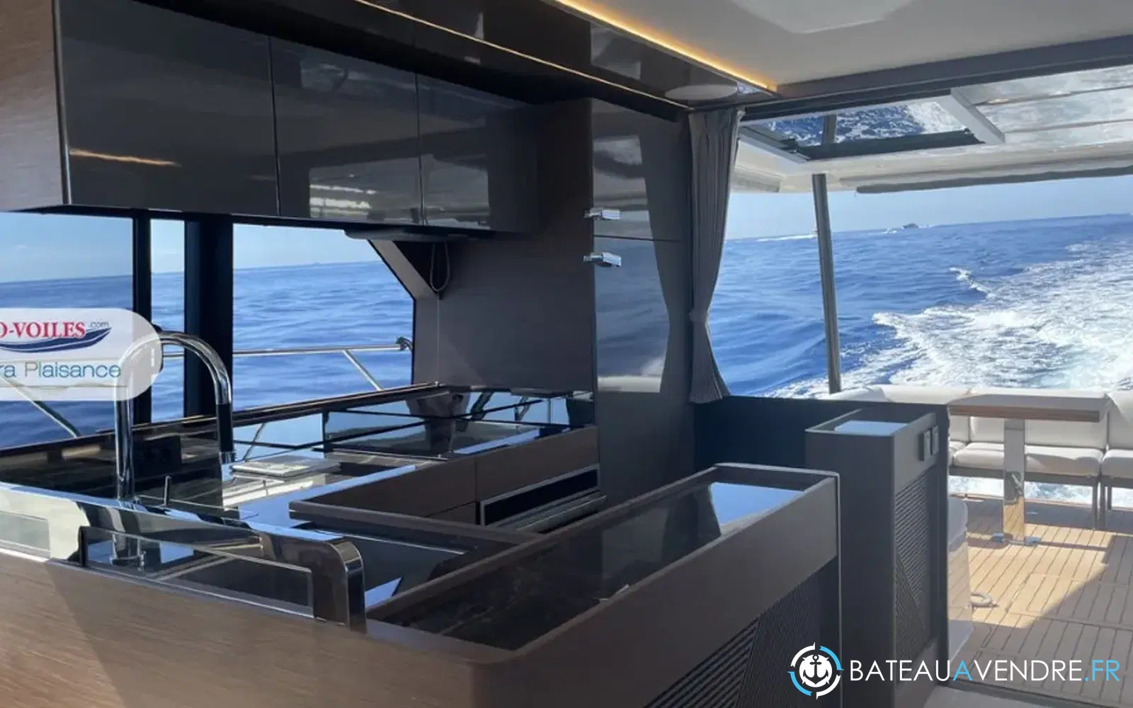 slider 19 Prestige Yachts M48