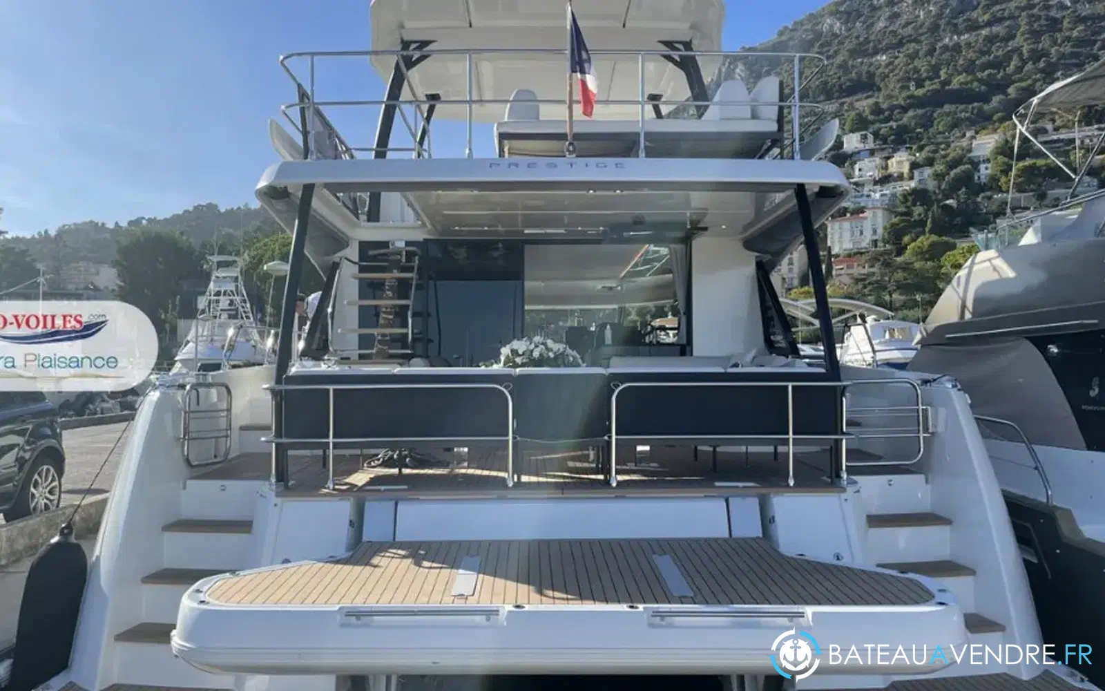 slider 5 Prestige Yachts M48