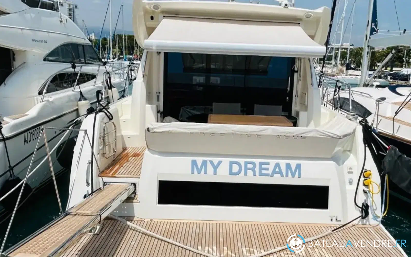 slider 3 Prestige Yachts 460 S