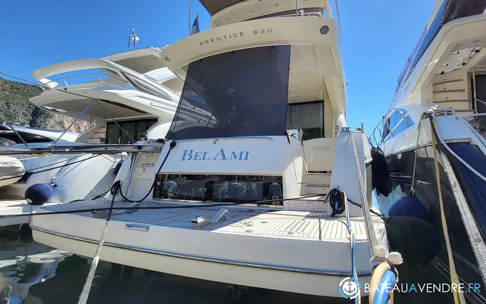 slider 0 Prestige Yachts 620 S
