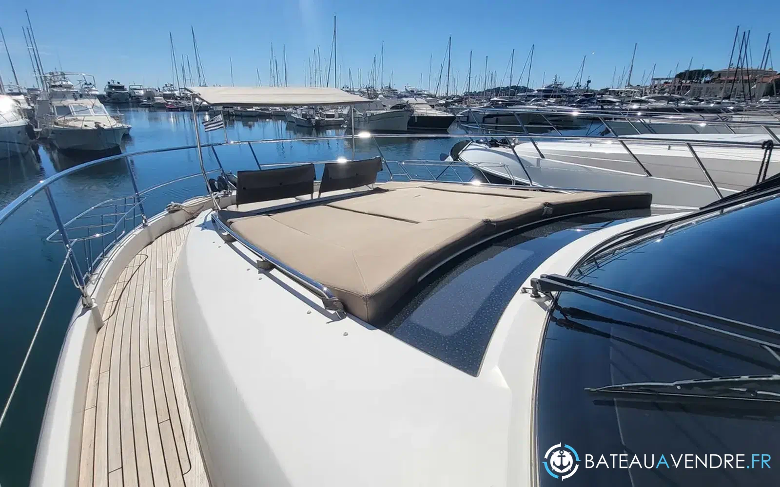 slider 10 Prestige Yachts 620 S