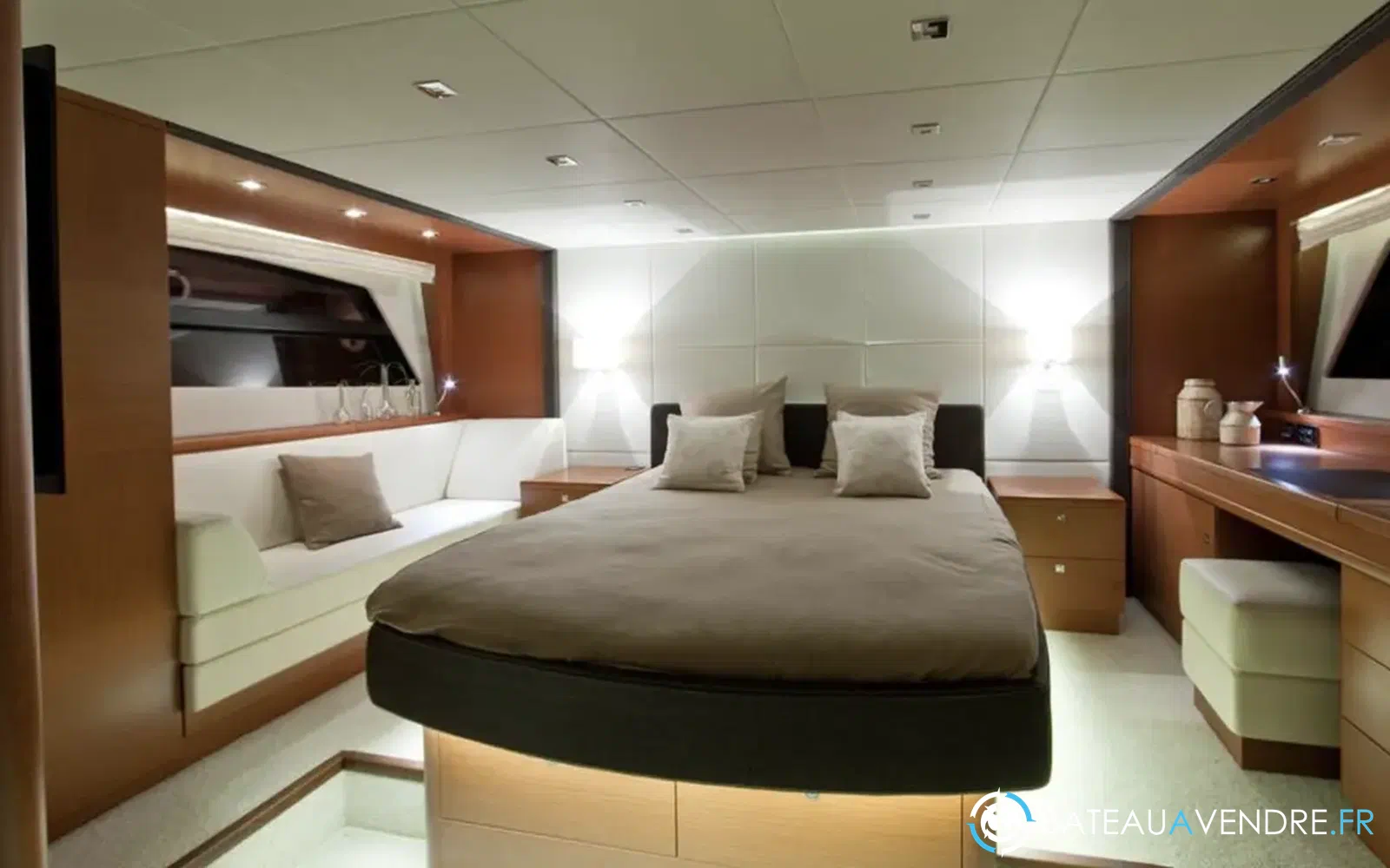 slider 12 Prestige Yachts 620 S