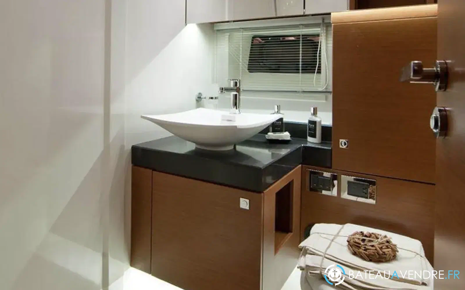 slider 14 Prestige Yachts 620 S