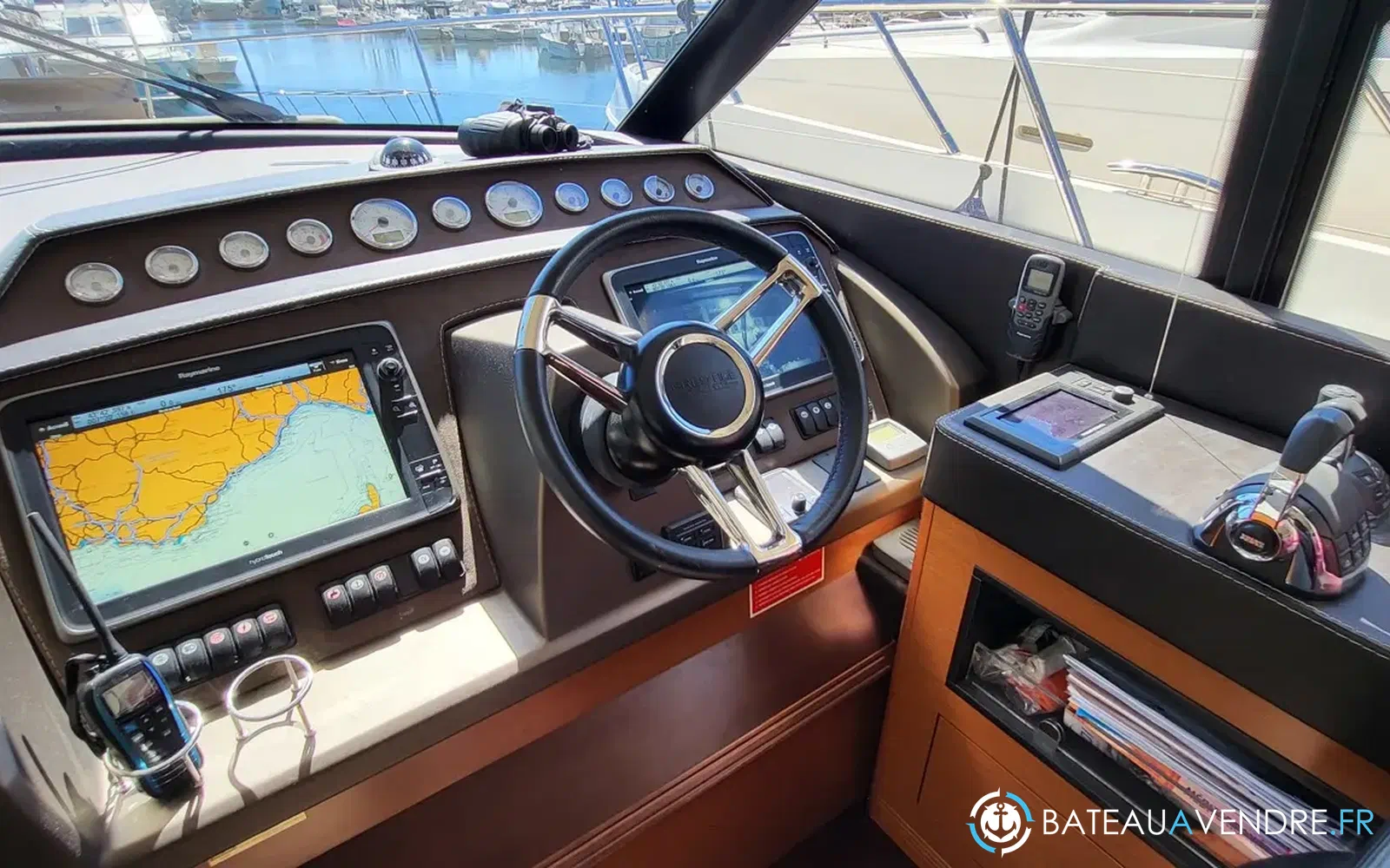 slider 2 Prestige Yachts 620 S