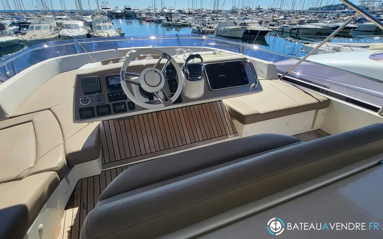 slider 3 Prestige Yachts 620 S