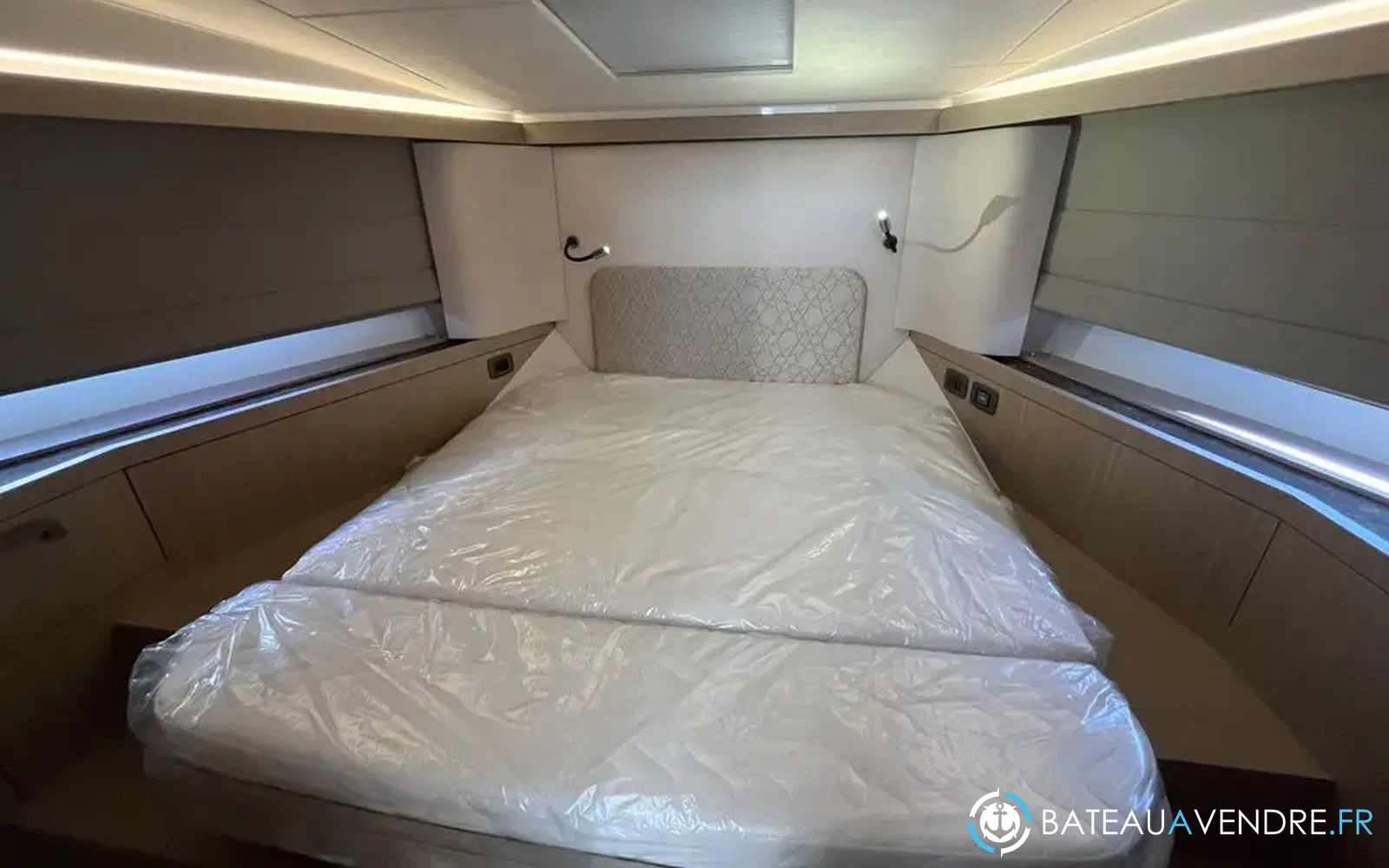 slider 9 Prestige Yachts F4.3