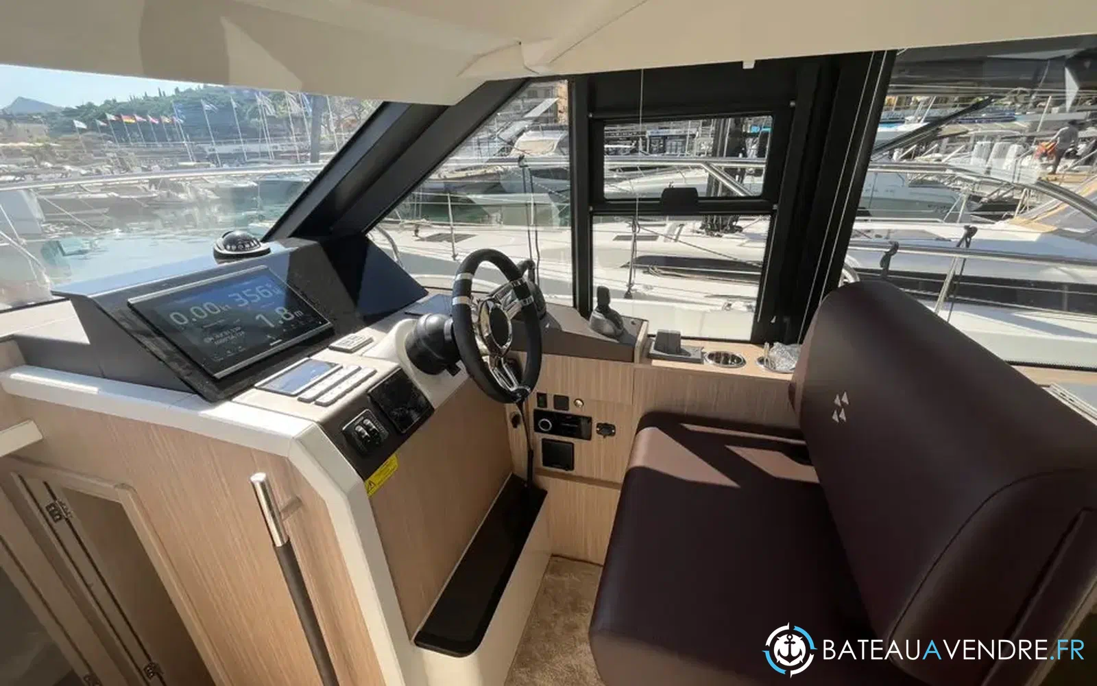 slider 11 Prestige Yachts F4.3