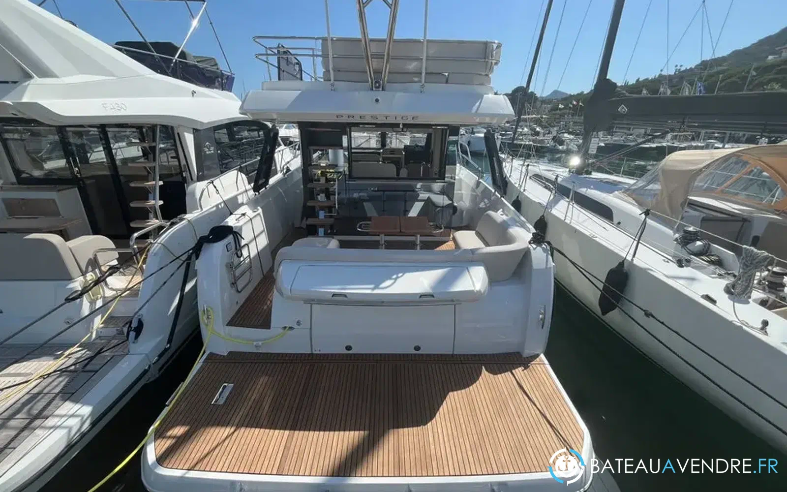 slider 2 Prestige Yachts F4.3