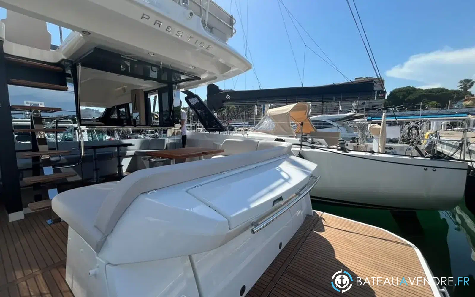 slider 4 Prestige Yachts F4.3