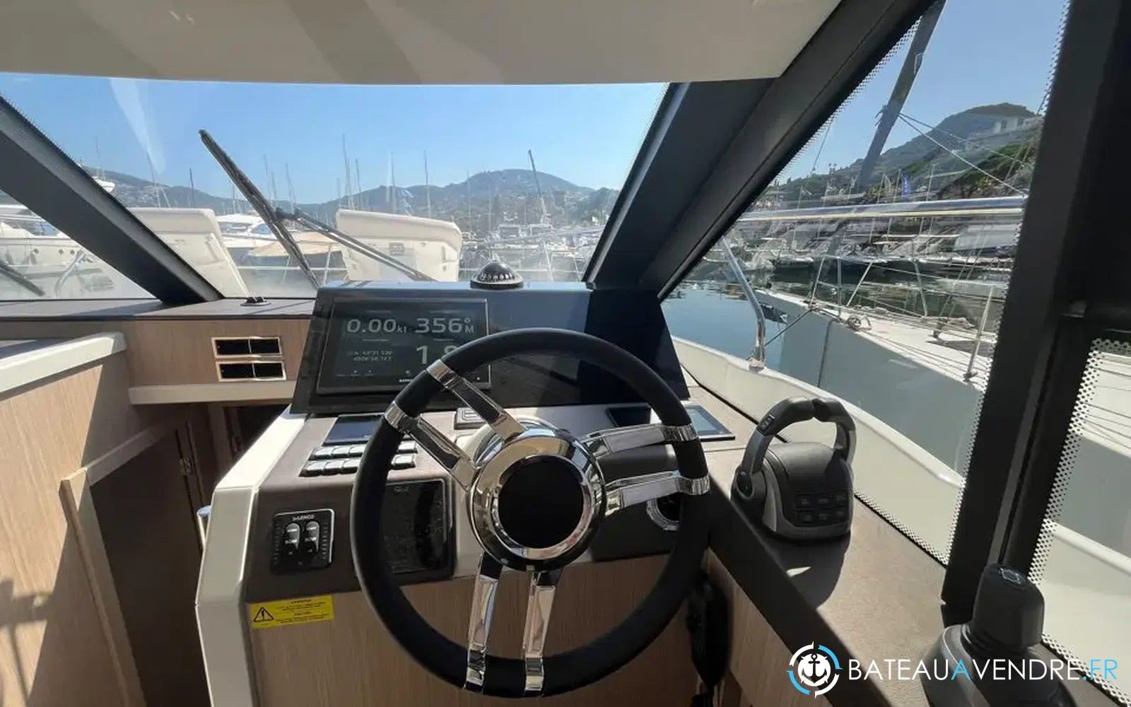 slider 8 Prestige Yachts F4.3