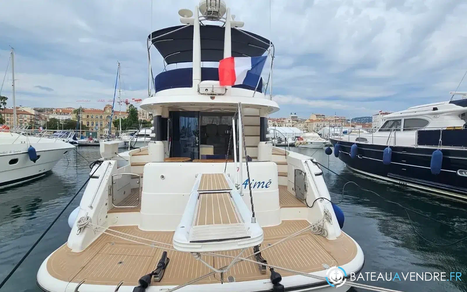 slider 5 Fairline Squadron 52