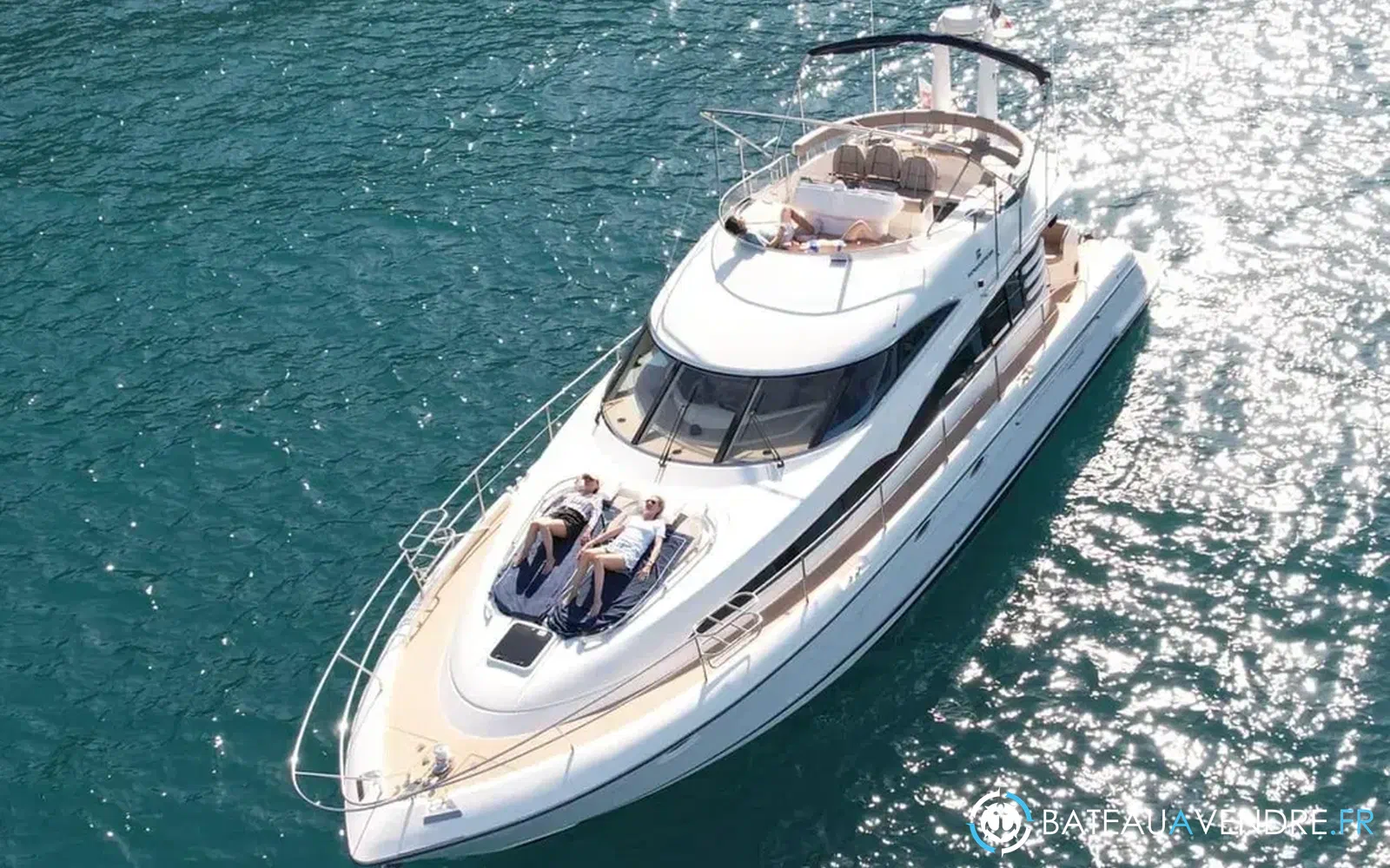 slider 2 Fairline Squadron 52