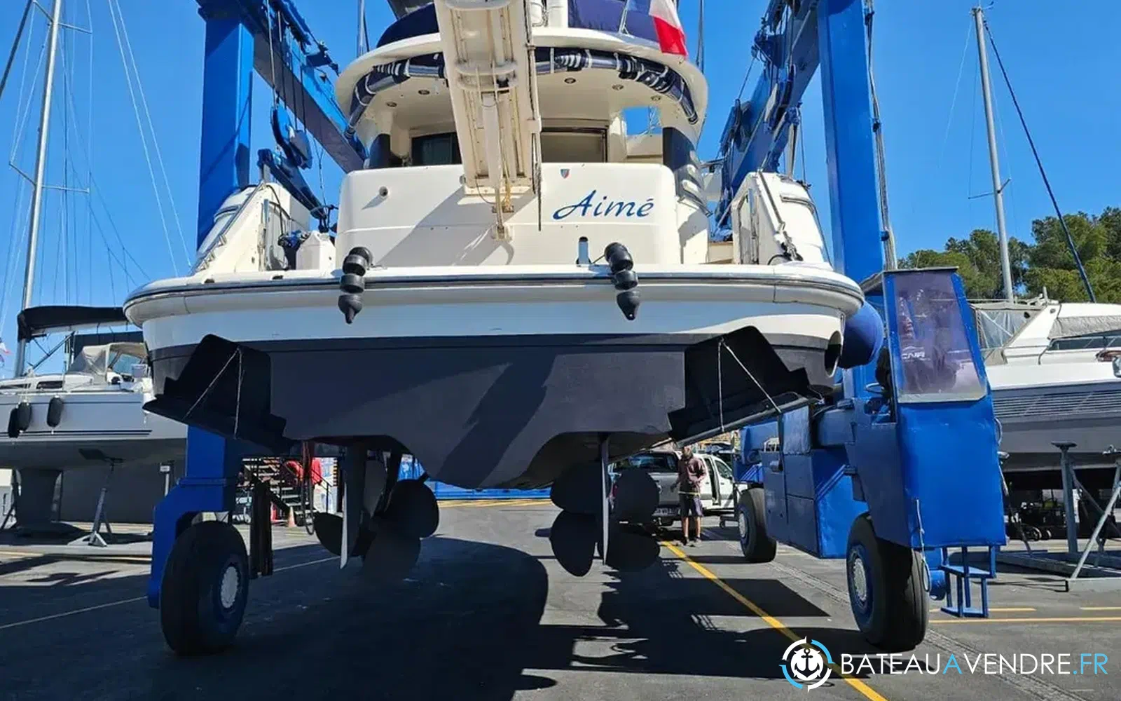 slider 24 Fairline Squadron 52
