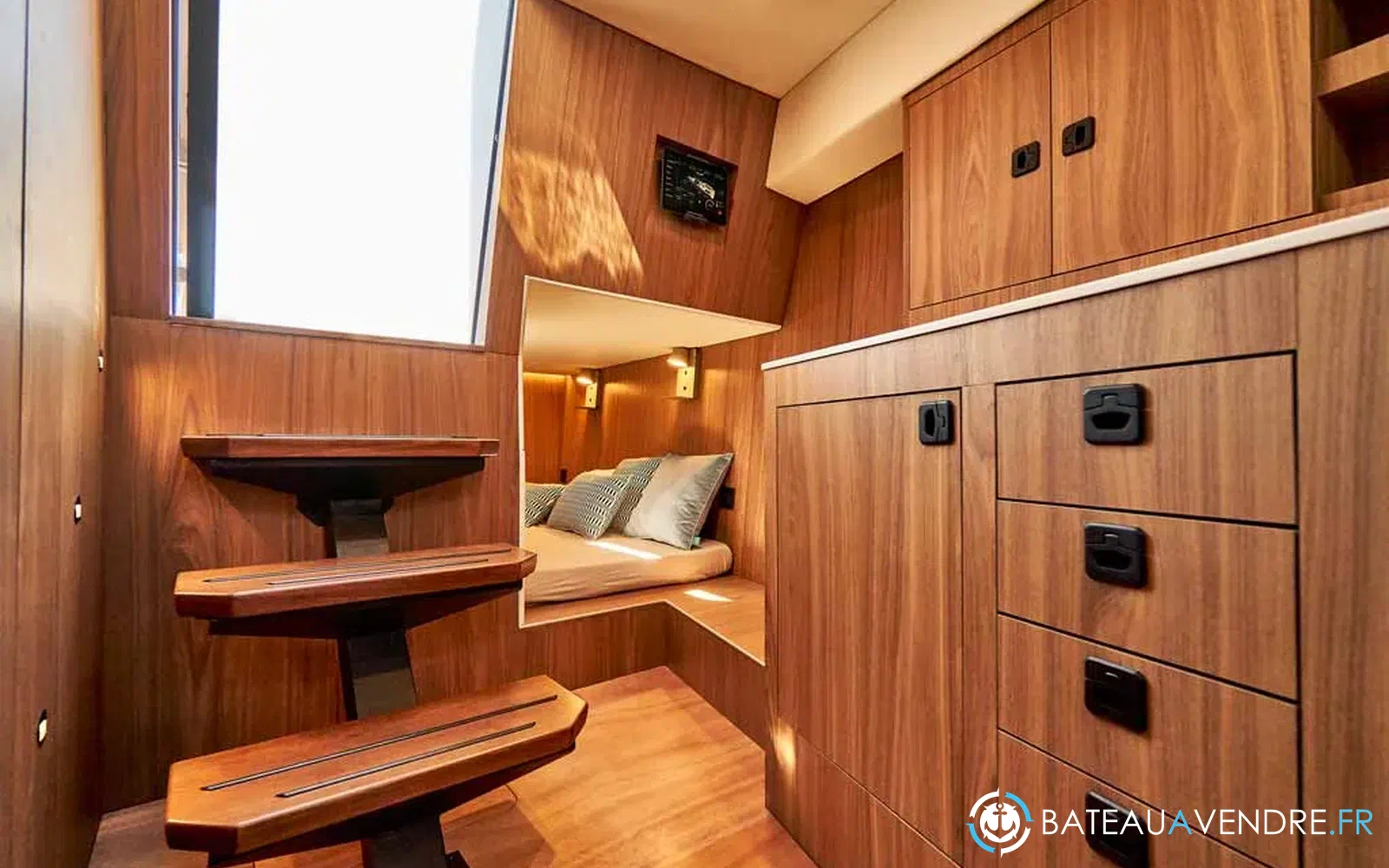 slider 10 Alium Yacht 42' S