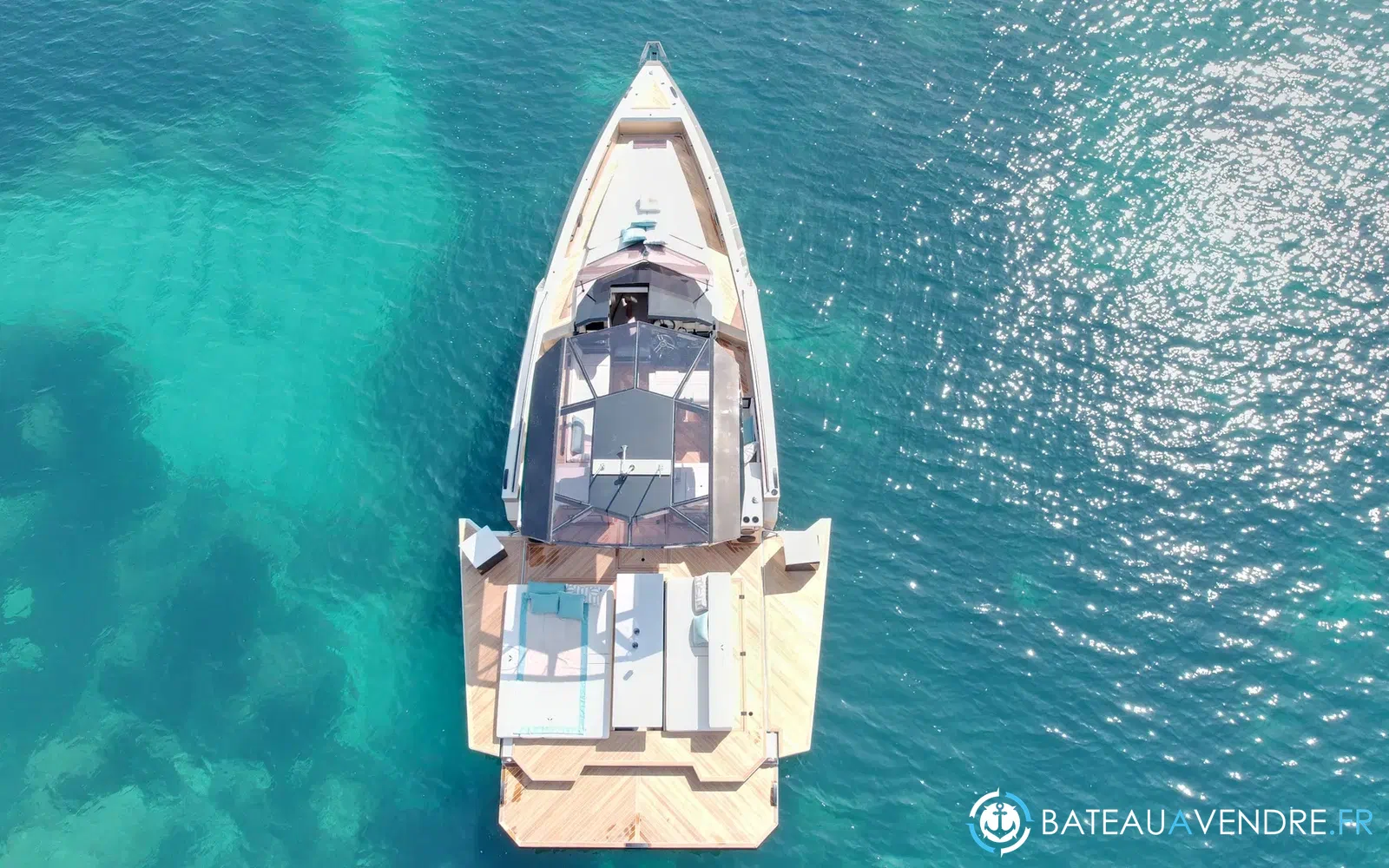 slider 7 Alium Yacht 42 T-Top