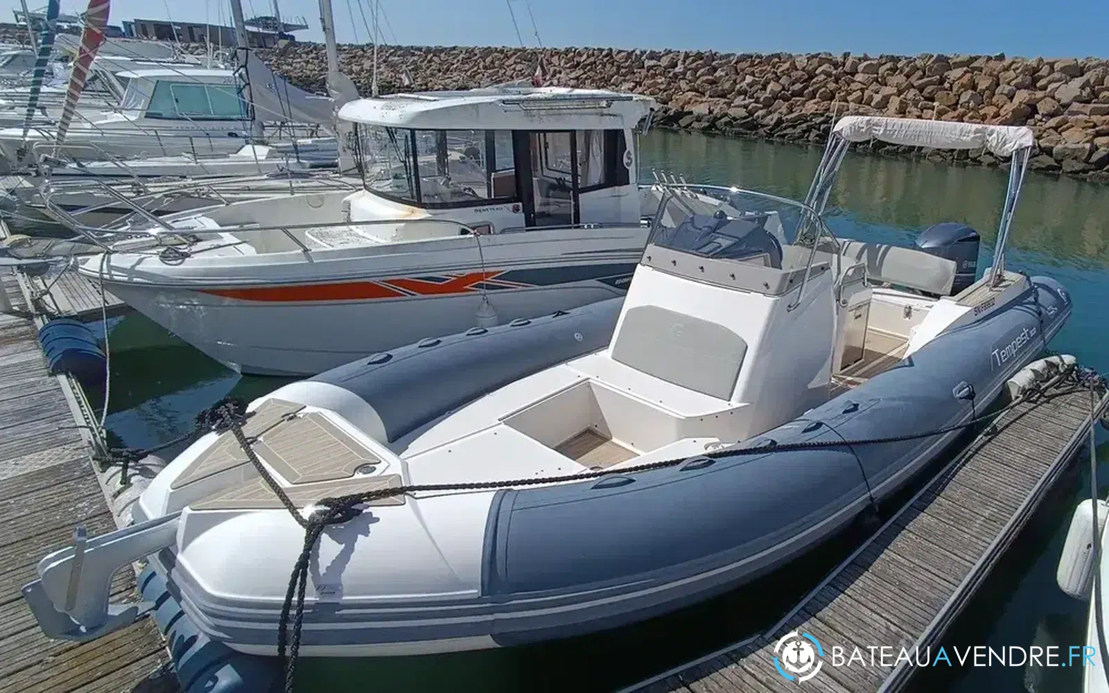 slider 0 Capelli Tempest 800