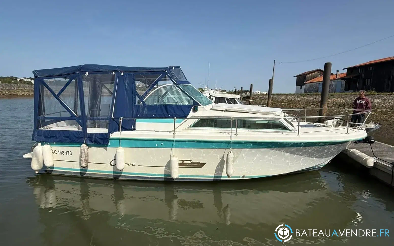 slider 3 Yachting France Arcoa 830