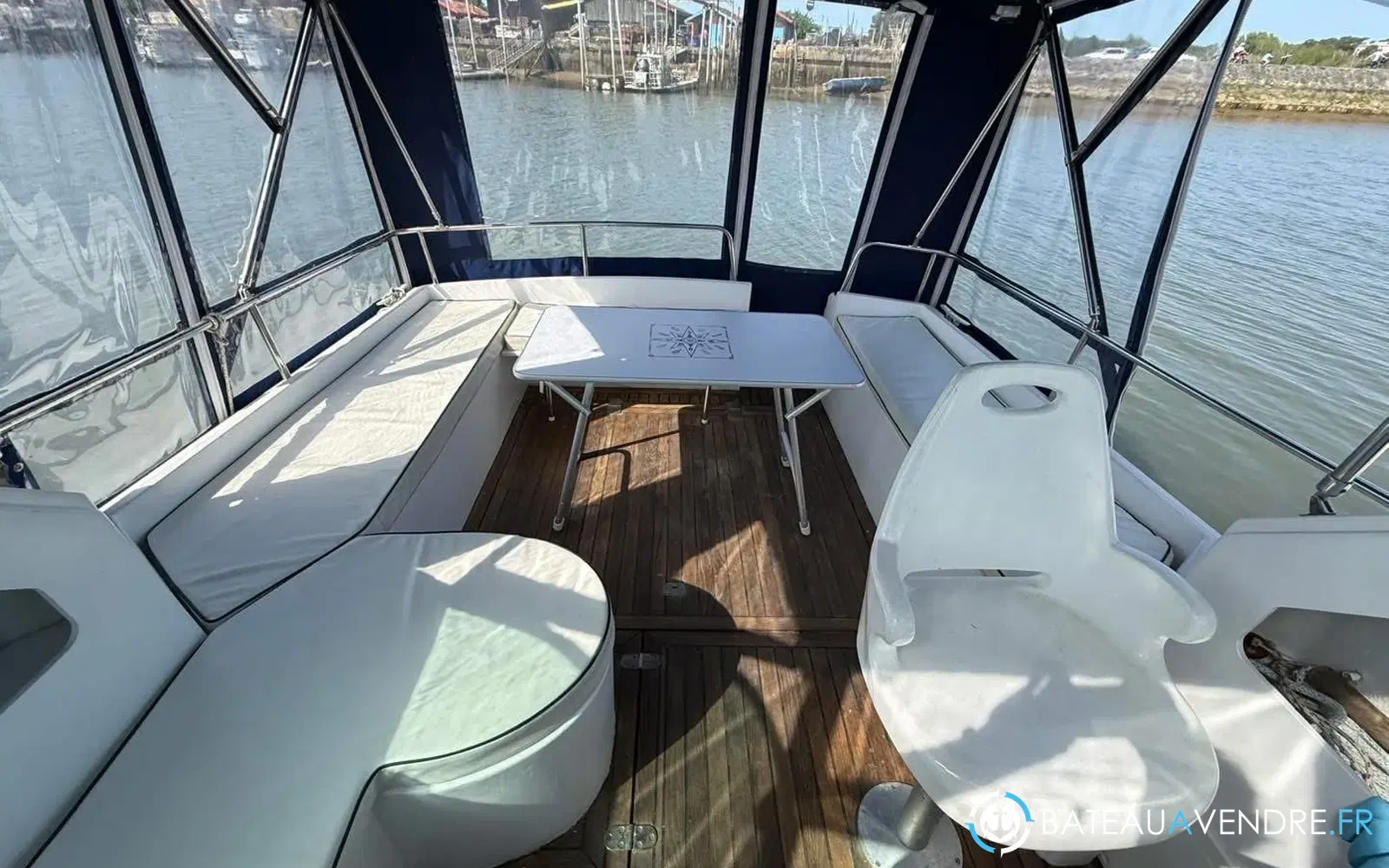 slider 6 Yachting France Arcoa 830