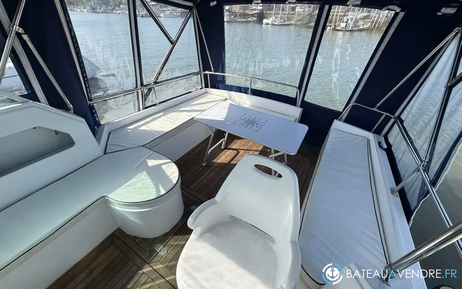 slider 8 Yachting France Arcoa 830