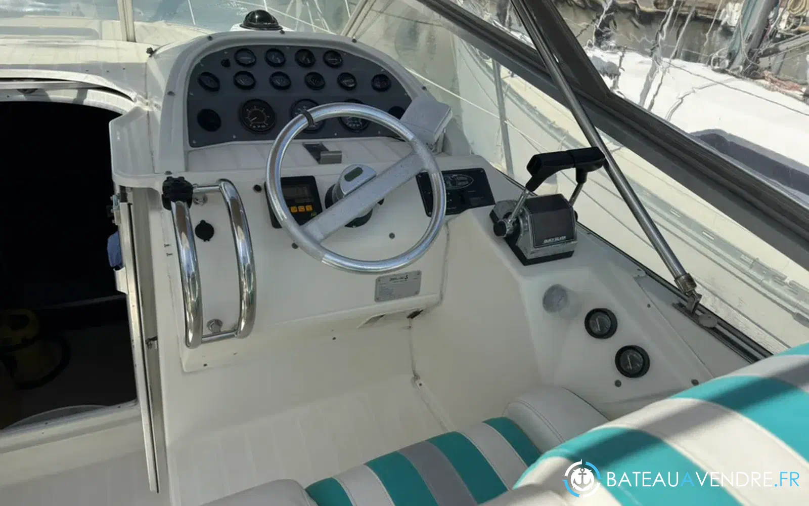 slider 4 Beneteau Flyer 10
