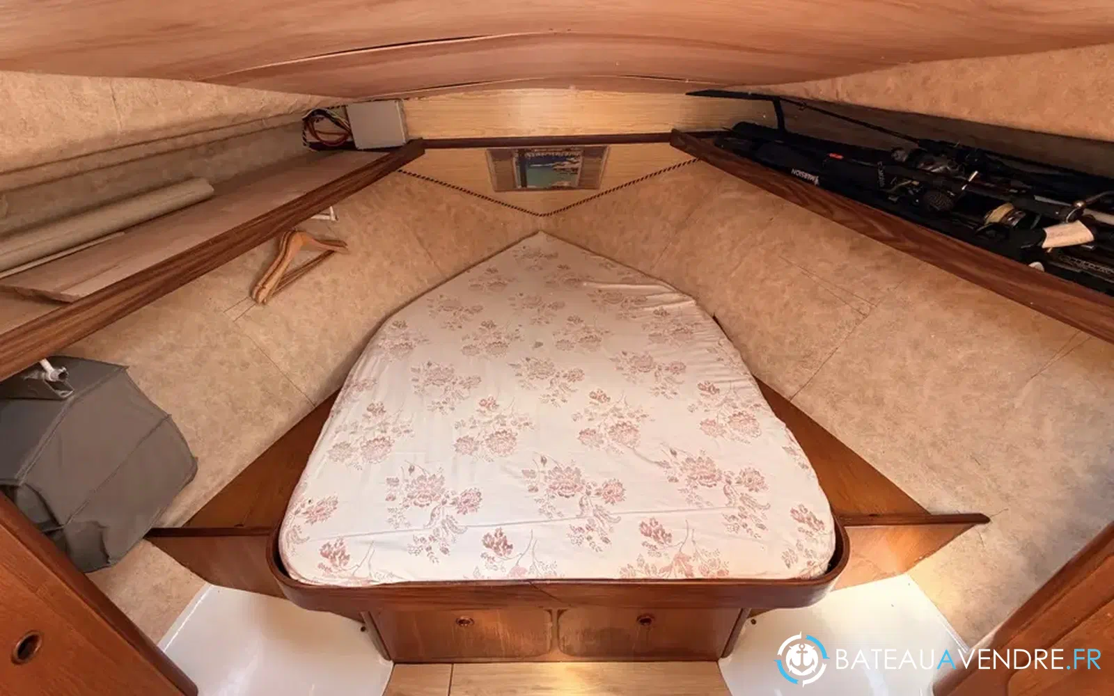 slider 26 Beneteau Antares 860