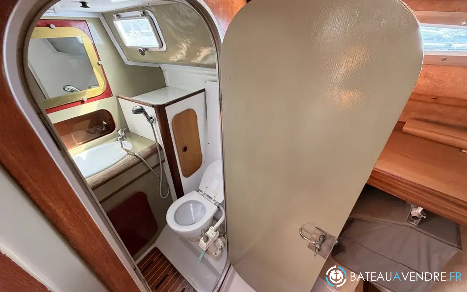 slider 31 Beneteau Antares 860
