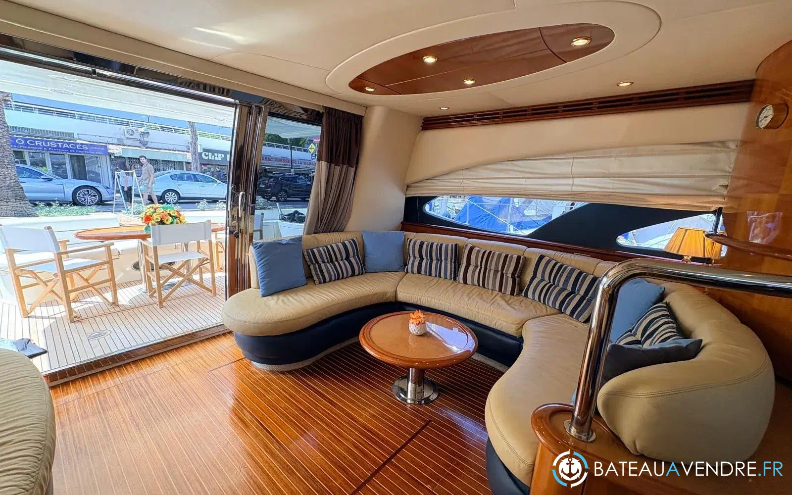 slider 5 Azimut 62