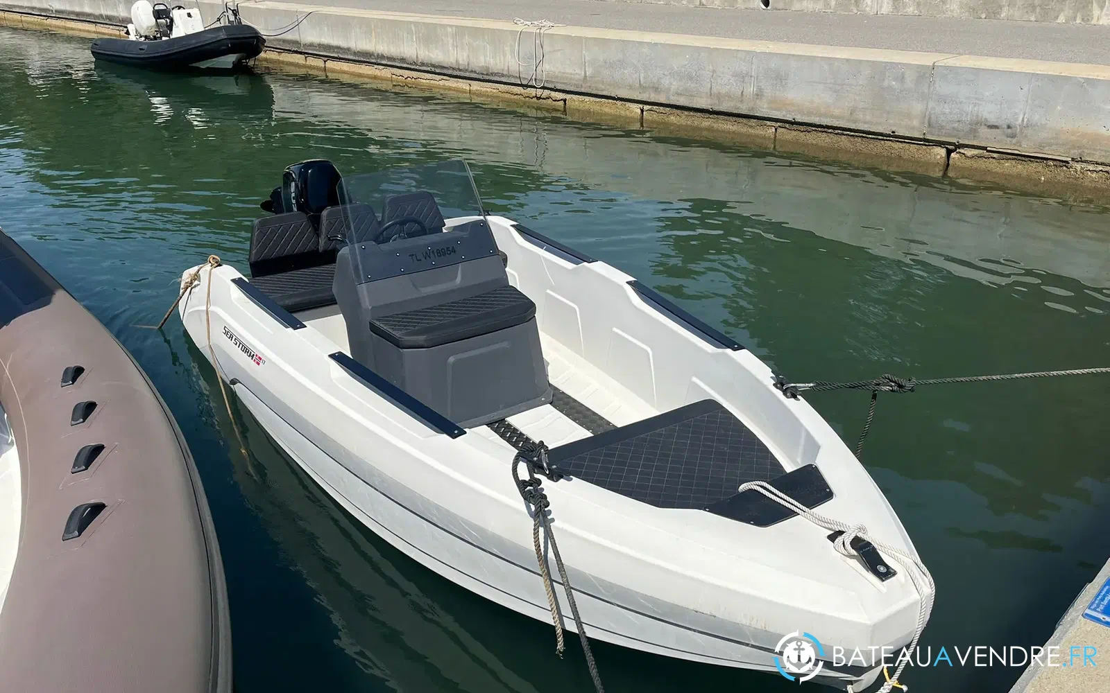 slider 0 Seastorm 17