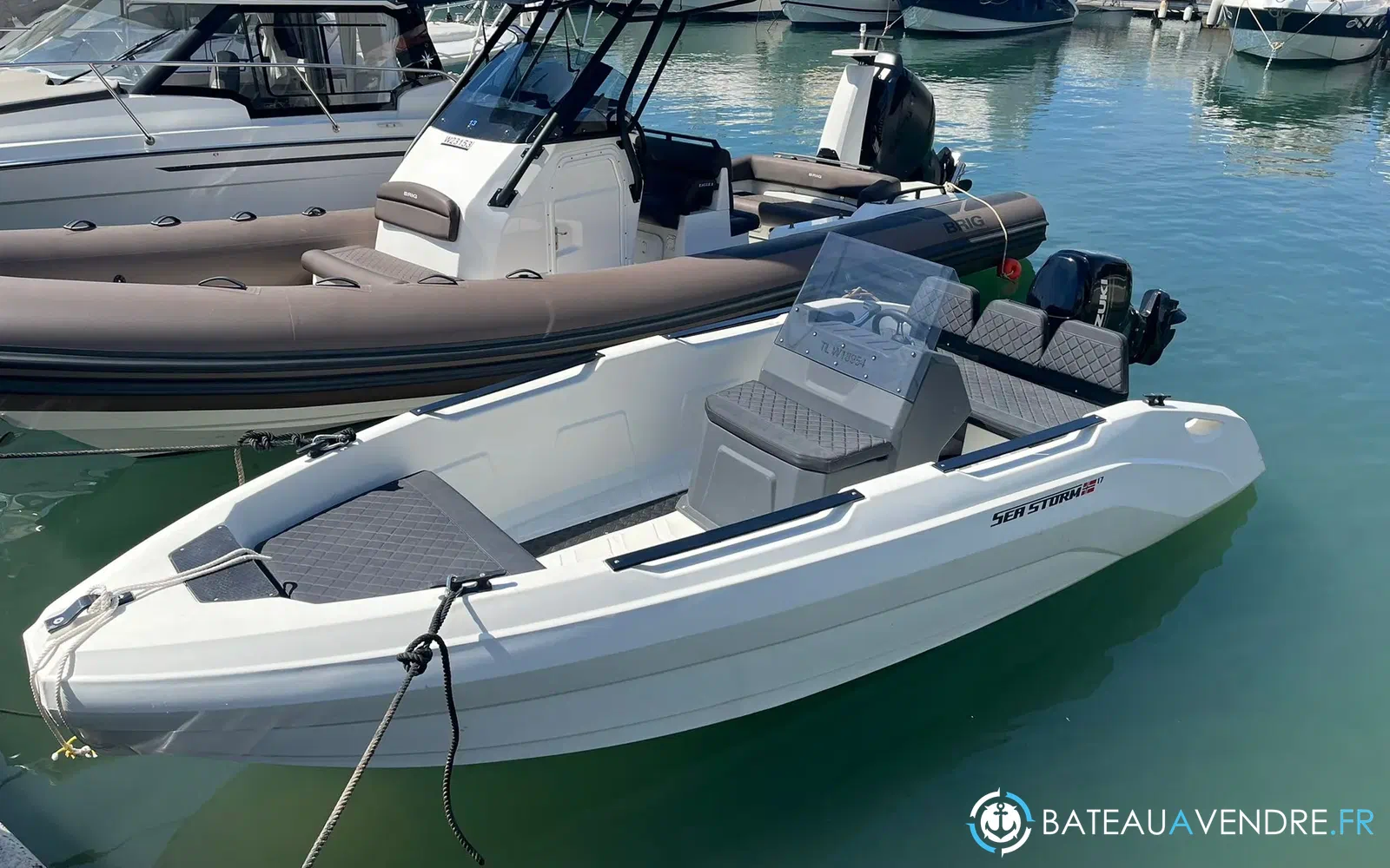 slider 1 Seastorm 17
