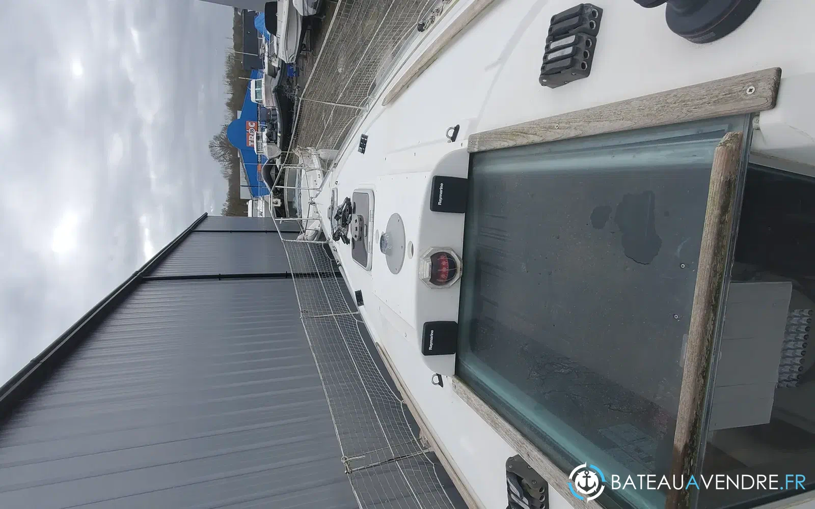 slider 23 Jeanneau Sun Odyssey 32 i