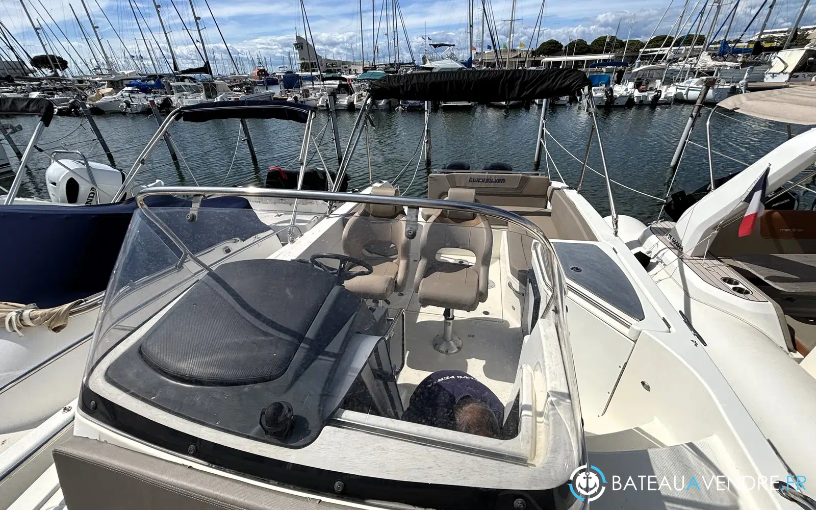 slider 3 Quicksilver Activ 805 Sundeck