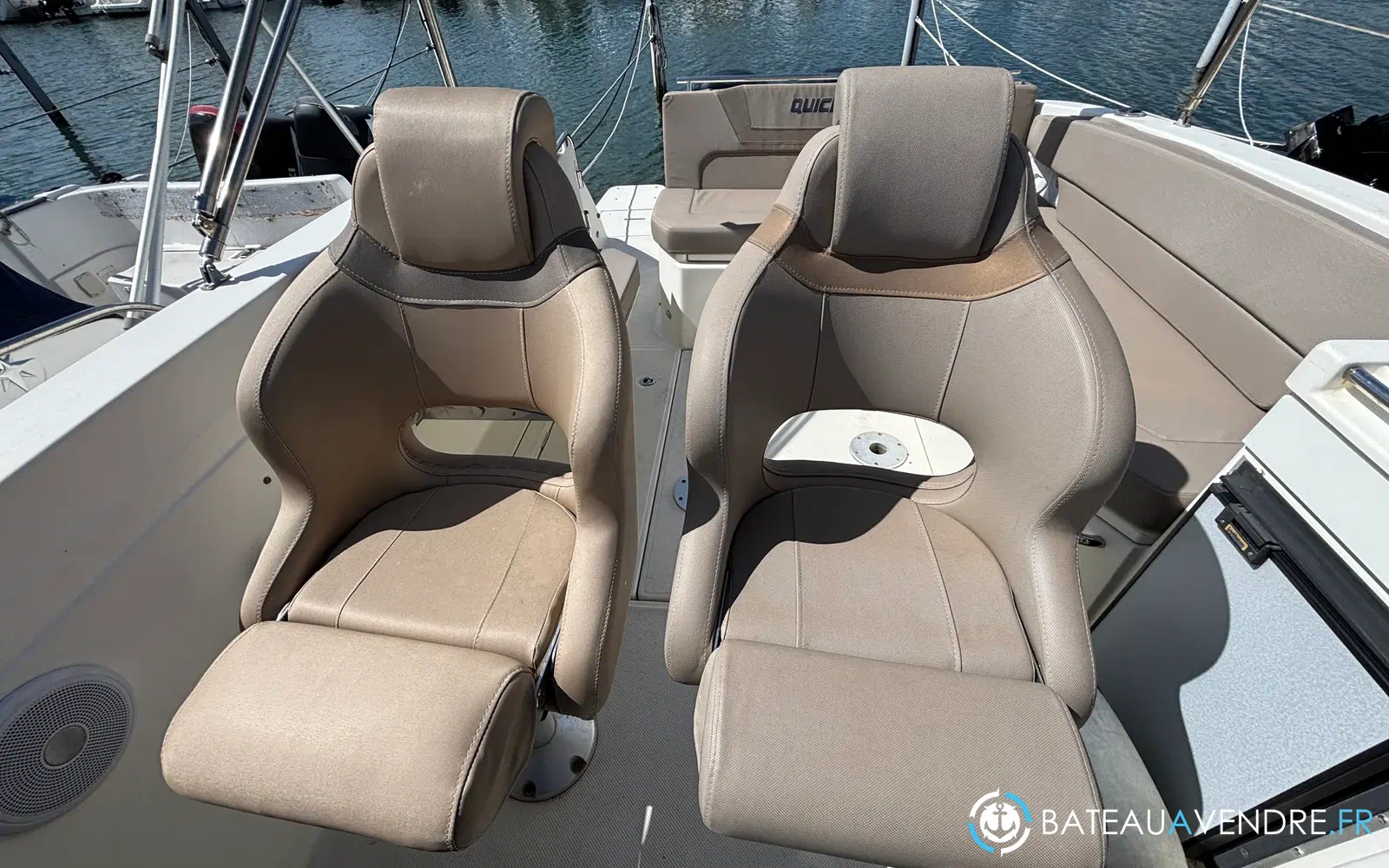 slider 6 Quicksilver Activ 805 Sundeck
