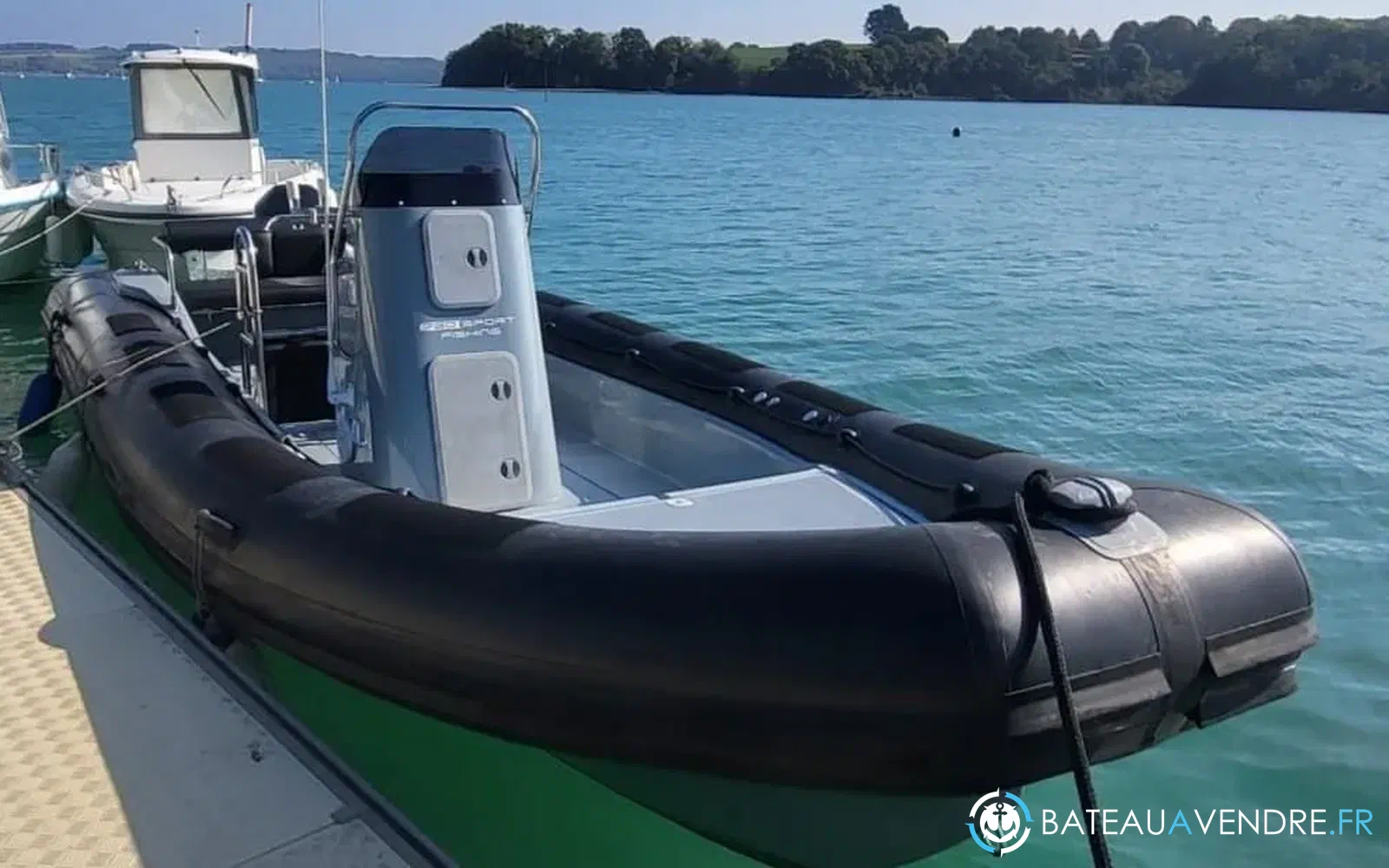 slider 0 Valiant 760 Sport Fishing