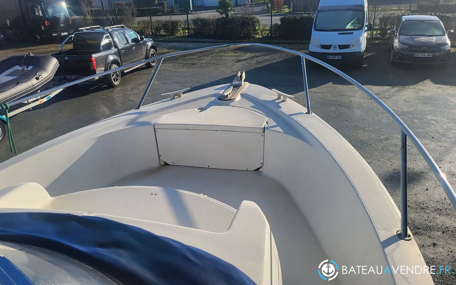 slider 2 Beneteau Ombrine 700