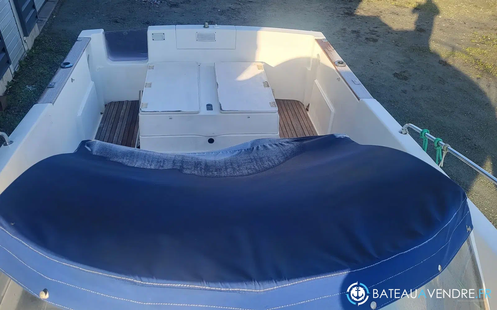 slider 3 Beneteau Ombrine 700