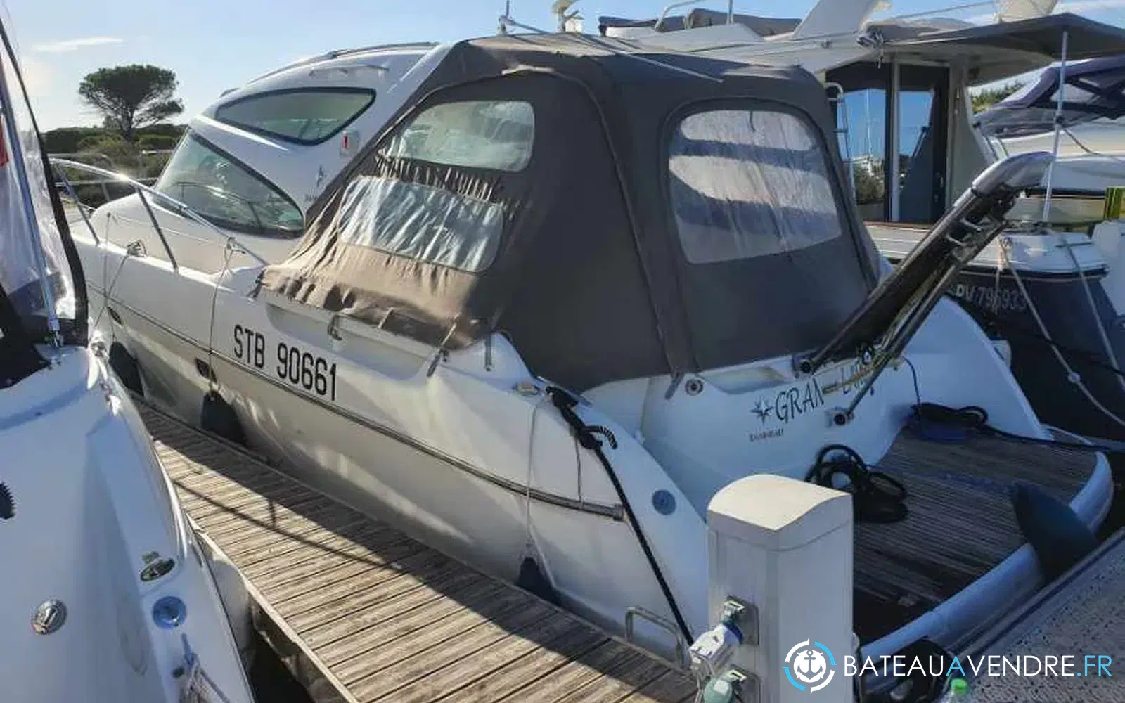 slider 1 Prestige Yachts Prestige 34 hard top