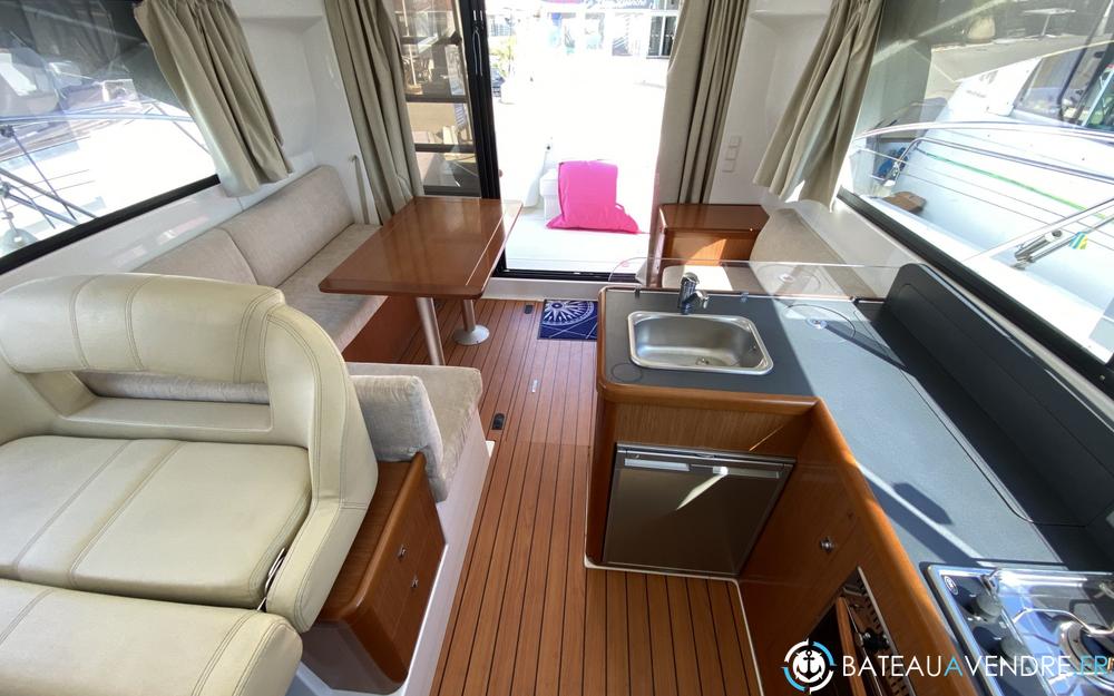 Beneteau Antares 36 interieur photo 4