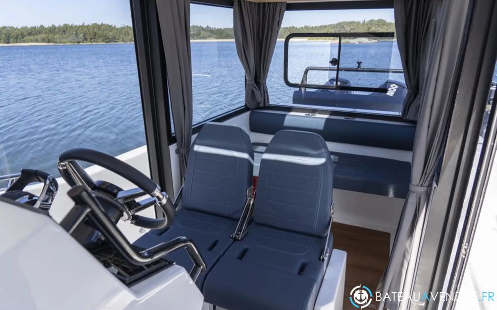 Dromeas Yachts D28 SUV interieur photo 4