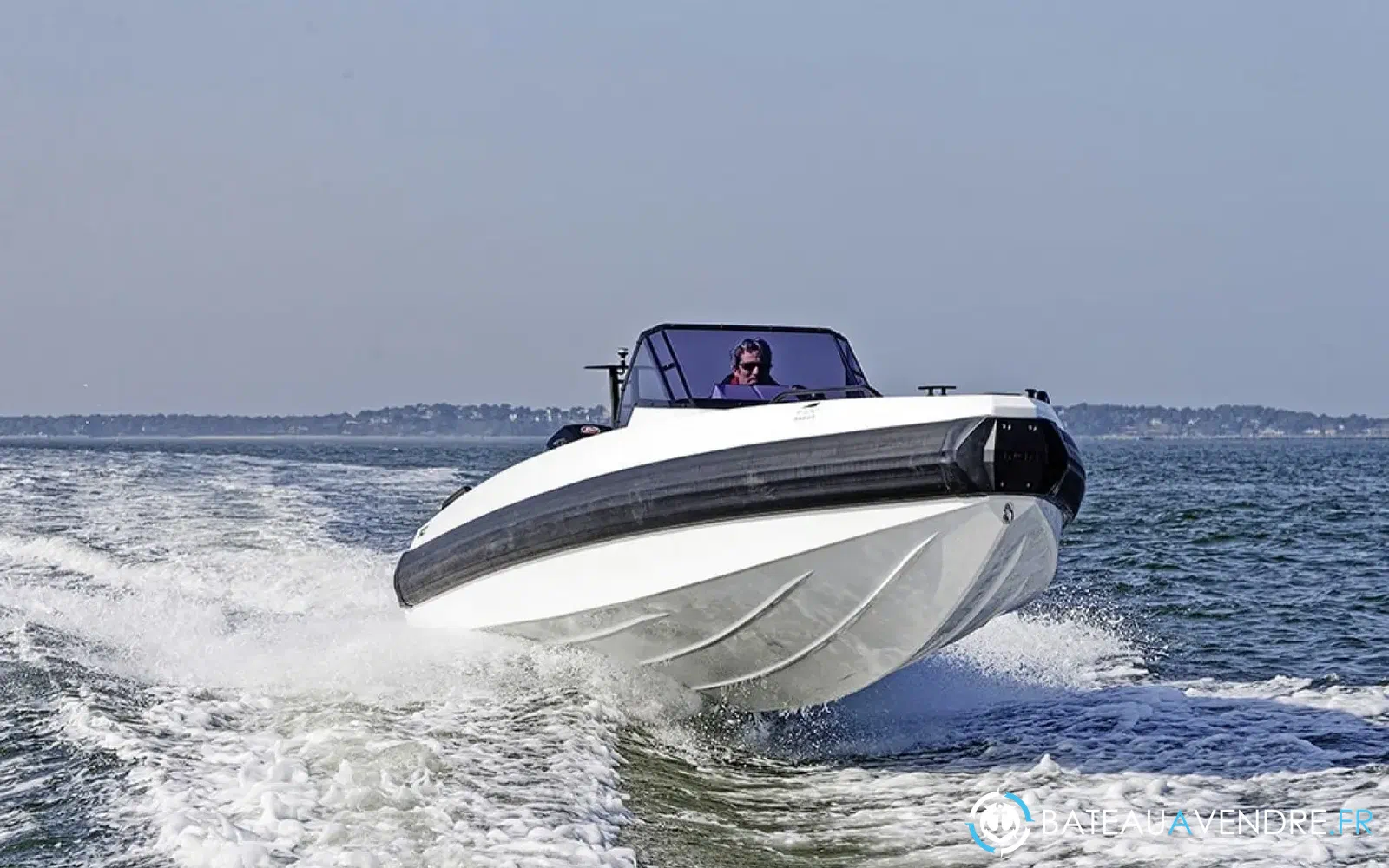 slider 3 Iron Boats 767