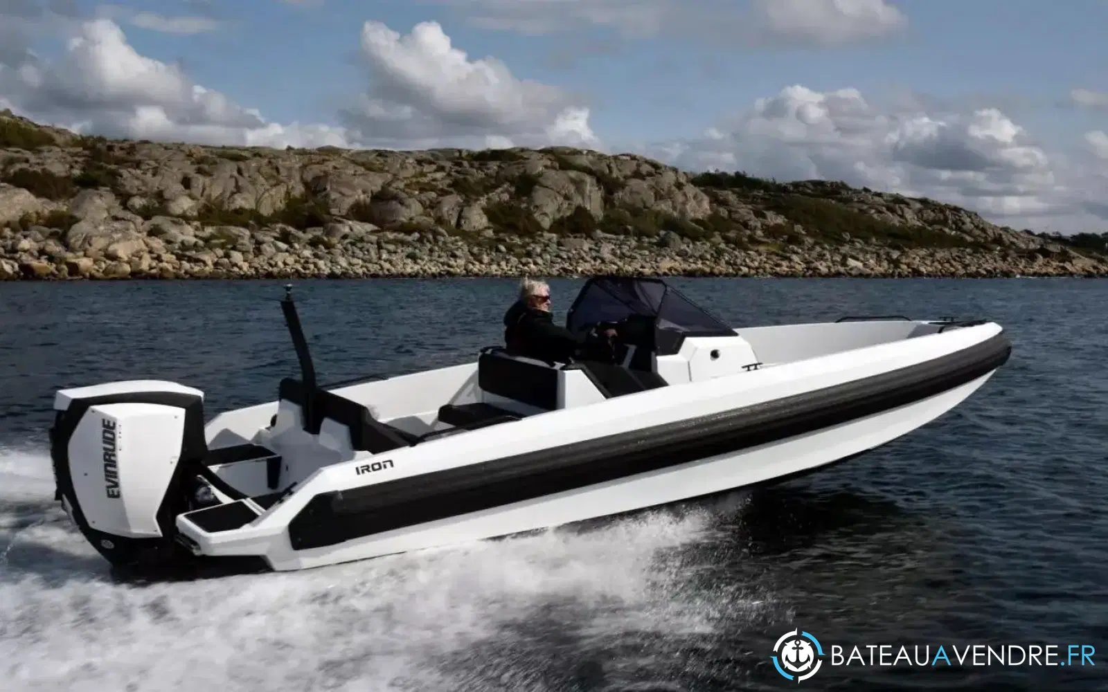 slider 3 Iron Boats 707