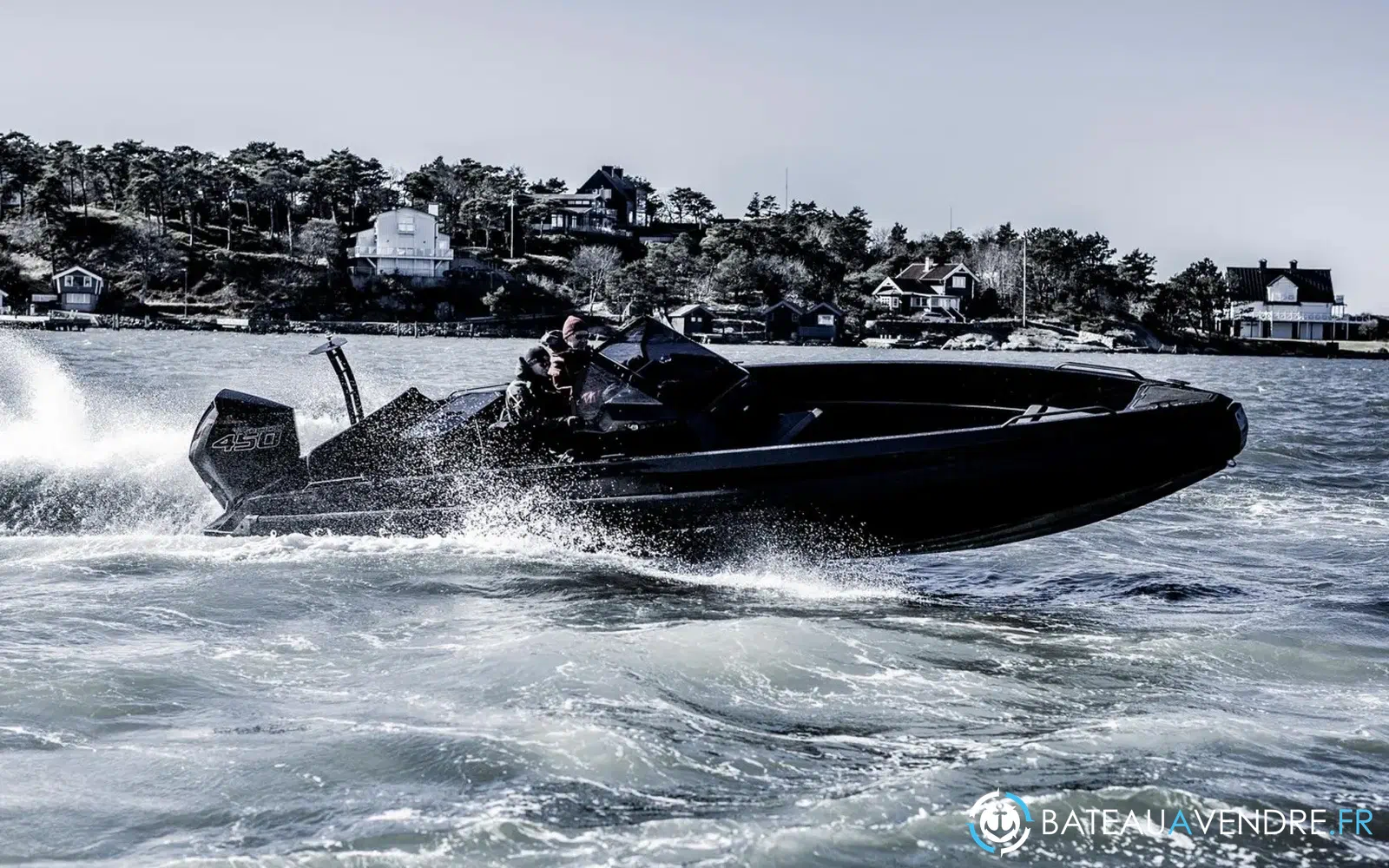 slider 5 Iron Boats 827