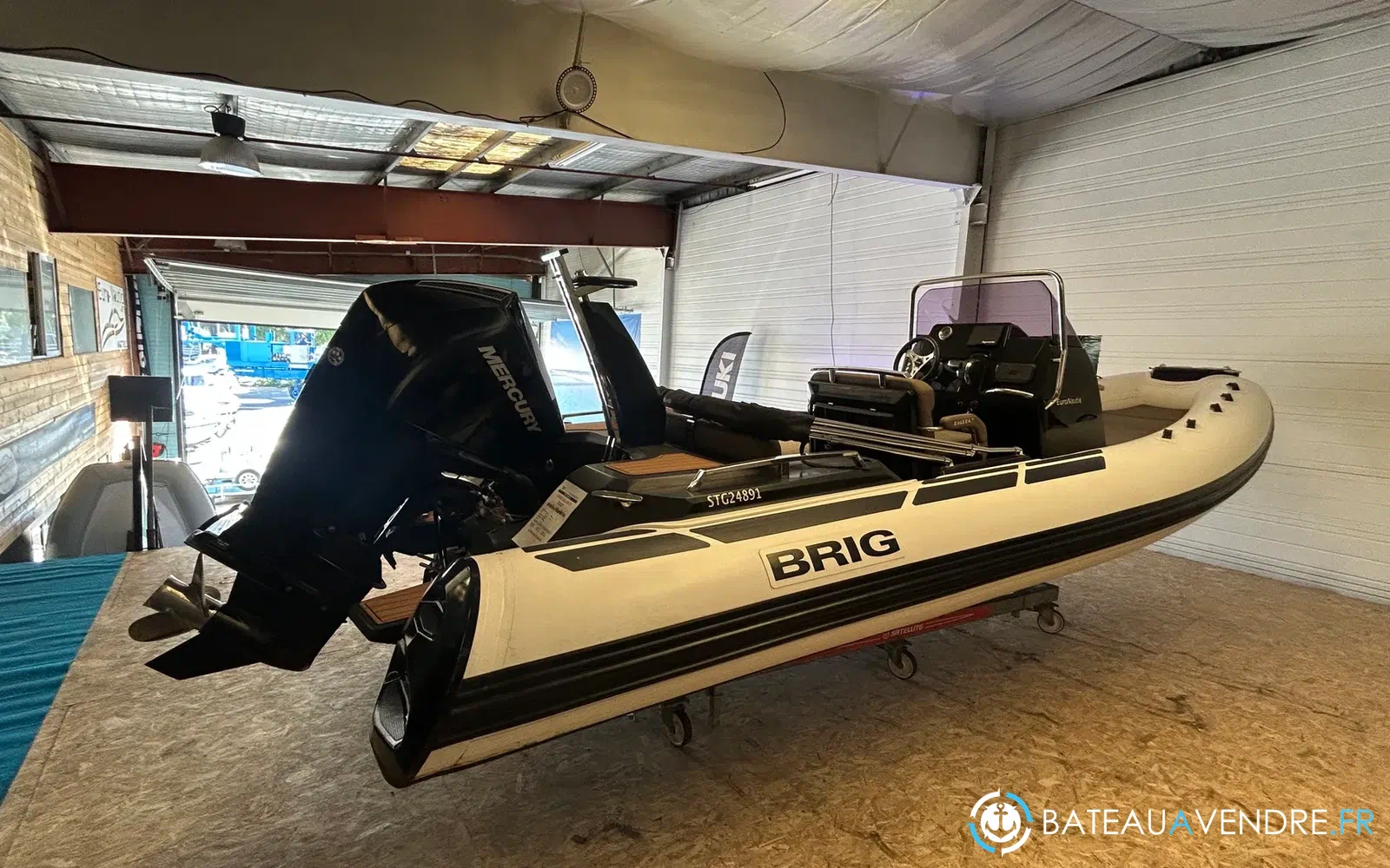 slider 1 Brig Eagle 6.7