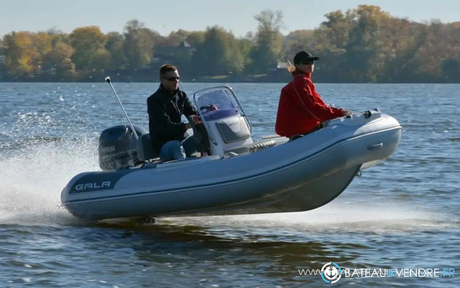slider 1 Gala Boats V330