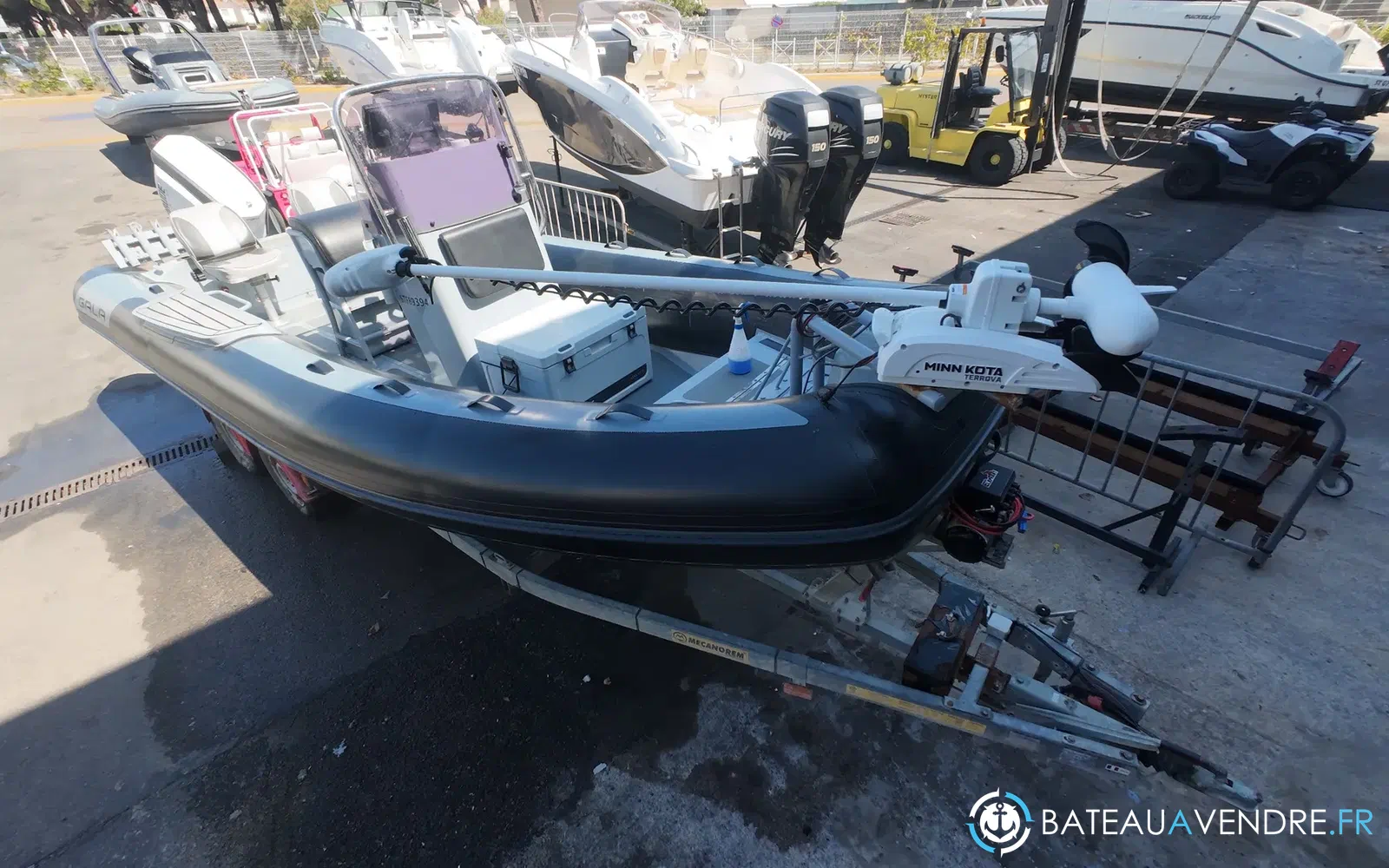 slider 14 Gala Boats V650 Fishing