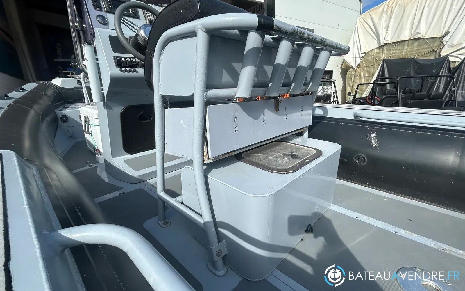 slider 5 Gala Boats V650 Fishing